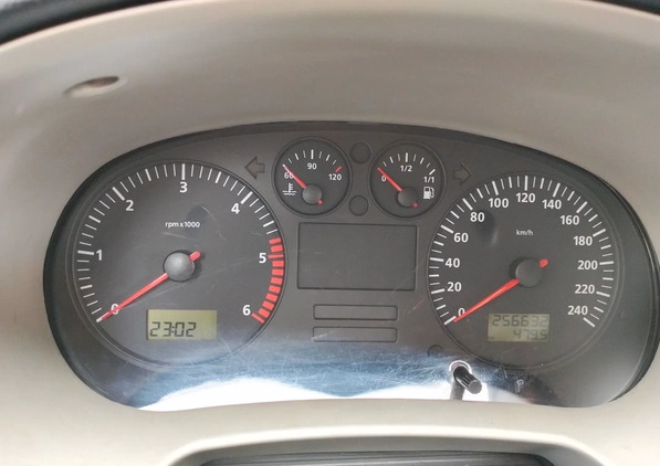 Seat Leon cena 7500 przebieg: 250000, rok produkcji 2004 z Chojnice małe 22